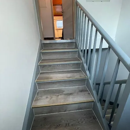 Luis Ruesselsheim D1 Homestay *