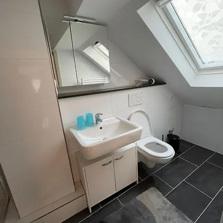 Luis Rüsselsheim D1 Accommodatie bij particulieren